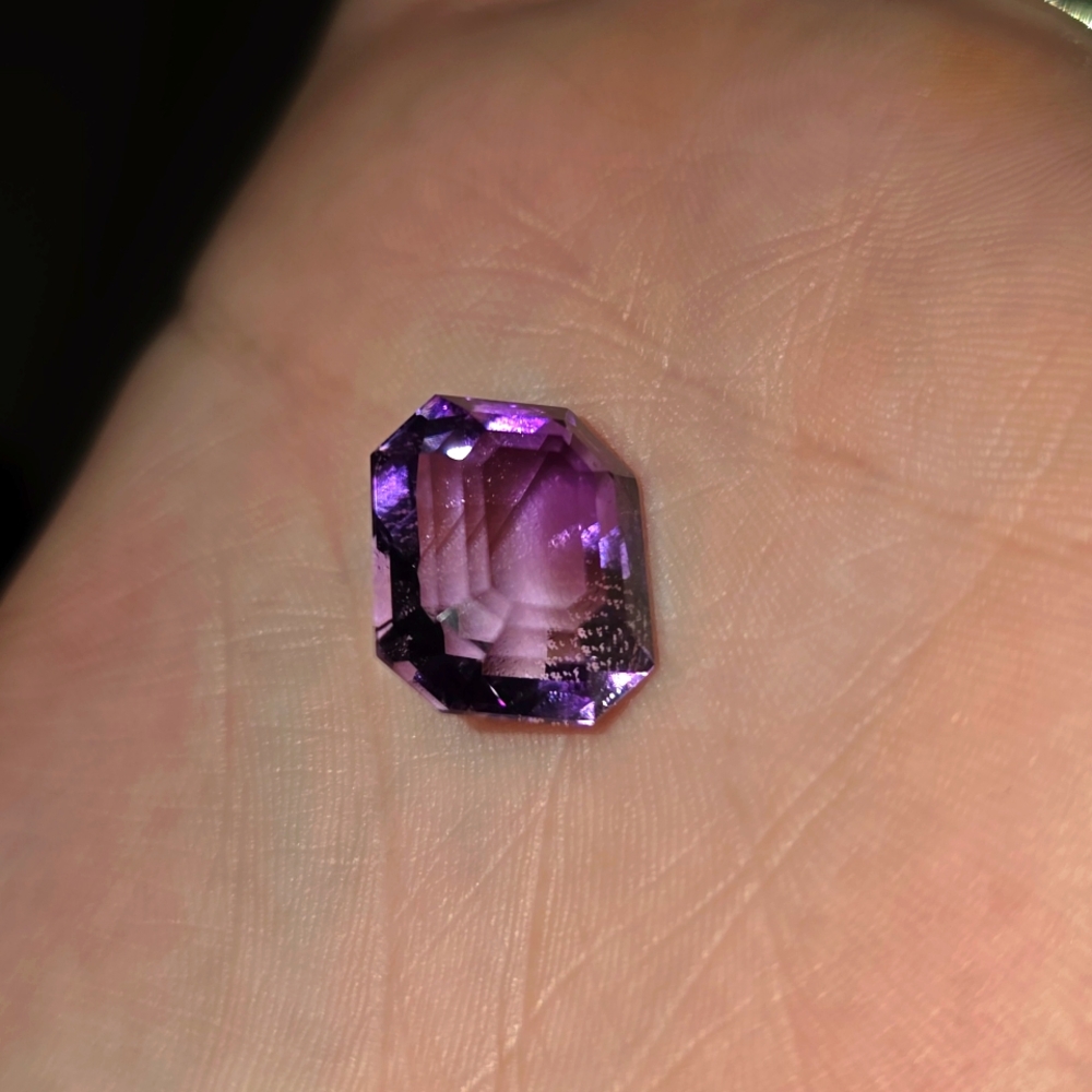 💎 11(+) Carat Cushion Cut Loose Amethyst Gemstone